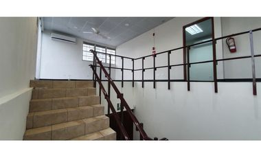 SE ALQUILA BODEGA Y OFICINA EN AREA CENTRICA MIRAFLORES $7.418.25