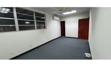 SE ALQUILA BODEGA Y OFICINA EN AREA CENTRICA MIRAFLORES $7.418.25