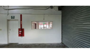 SE ALQUILA BODEGA Y OFICINA EN AREA CENTRICA MIRAFLORES $7.418.25