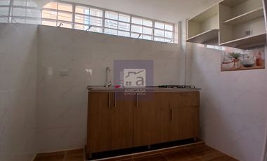 COD. 6134 - SE ARRIENDA CASA COMERCIAL - BARRIO: LA AURORA