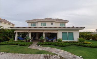 SE VENDE VILLA EN BIJAO BEACH CLUB AND RESIDENCES