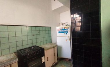 EXCELENTE CASA EN LOTE PROPIO CON 4 HABITACIONES, 2 BAÑOS, PATIO Y PARRILLAS