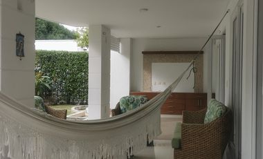 Se vende casa campestre en conjunto Altos de la Pradera