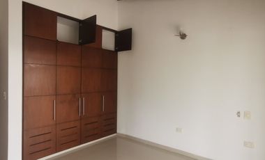 Se vende casa campestre en conjunto Altos de la Pradera