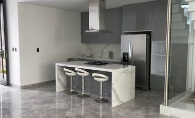 casa en arriendo en bocono. Cod A3418