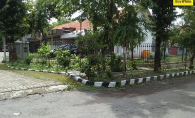 Jual Rumah Strategis di Jalan Kampar, Surabaya Pusat
