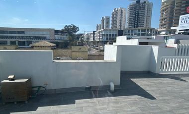 CASA EN RENTA MODERNA EN LOMAS DE ANGELOPOLIS