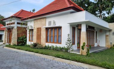 VILLA MEWAH TERMURAH DEKAT CANDI BOROBUDUR FURNISHED KAWASAN ARTIS