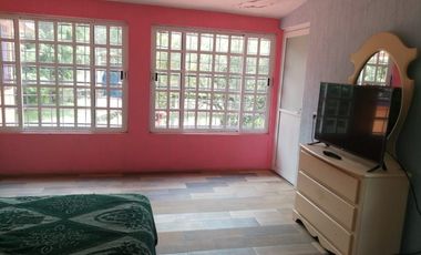 SE VENDE hermosa y amplia casa en Huitzilac, Morelos