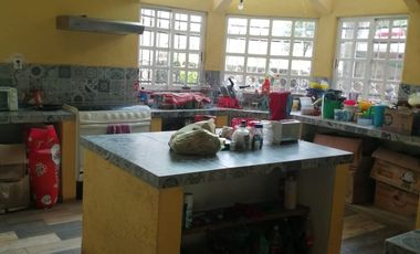 SE VENDE hermosa y amplia casa en Huitzilac, Morelos