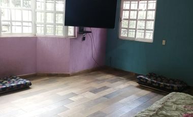SE VENDE hermosa y amplia casa en Huitzilac, Morelos