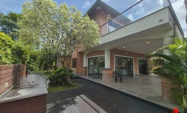 casa en arriendo/venta en alto de las flores. Cod A6313