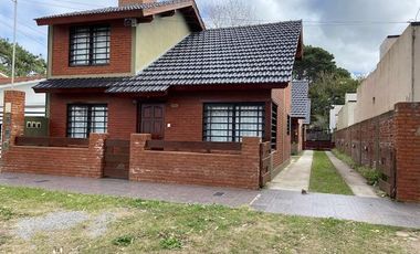 Chalet en venta en La Lucila del Mar