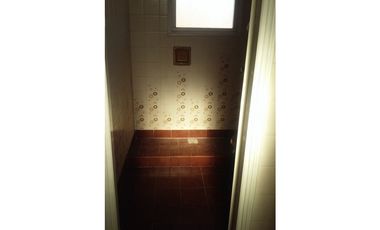 EN BLOCK 2 PH JUNTOS O SEPARADOS EN PLANTA BAJA Y PLANTA ALTA C/SUBDIV. TERMINADA APTO COMERCIAL