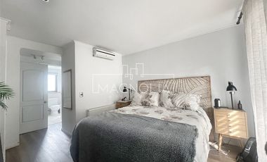 CASA EN VENTA A 11.900 UF CON GRAN TERRAZA CERRADA Y QUINCHO