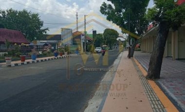 Ruko Murah Lokasi Strategis Kawasan Ramai di Kebonarum