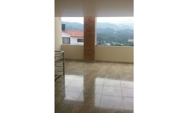 Maat vende Casa en Villeta $450 Millones