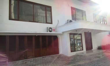 Town House di Kemang dg Privat Pool & Garden , Unfurnished HSE-A0034