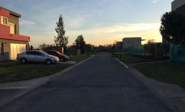 Venta lote en Brisas de Adrogué