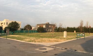 Venta lote en Brisas de Adrogué