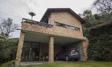 VENTA de CASAS en LA CALERA