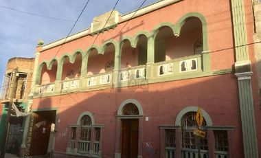 Venta de Casa en zona centro con valor histórico y diseño en arcos estilo Clasico