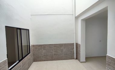 casa en arriendo en la sebastiana. Cod A59135