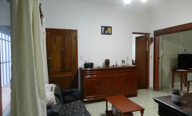 Casa Sanchez de Bustamante