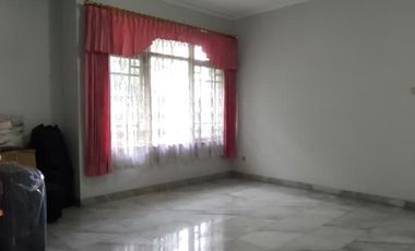 Dijual Rumah  Di   Sayap Sutami - Bandung Utara