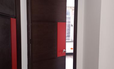 oficina en arriendo/venta en el nogal. Cod A209