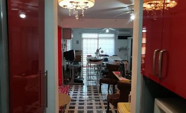 Casa en Lomas de  Santa María con Departamentos