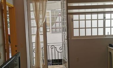 Casa en Lomas de  Santa María con Departamentos