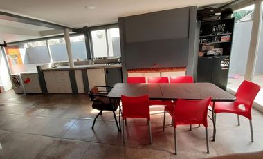 Duplex 4 ambientes con garage doble paralelo