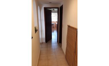 Duplex 4 ambientes con garage doble paralelo