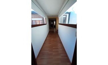 Duplex 4 ambientes con garage doble paralelo