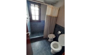 Duplex 4 ambientes con garage doble paralelo