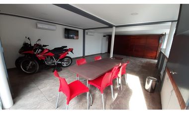 Duplex 4 ambientes con garage doble paralelo