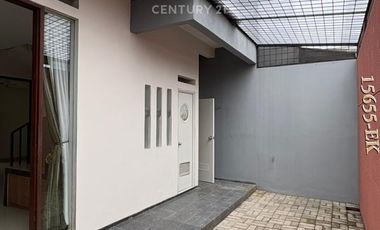 Disewakan Rumah Dua Lantai Di Discovery Bintaro Jaya Sektor 9