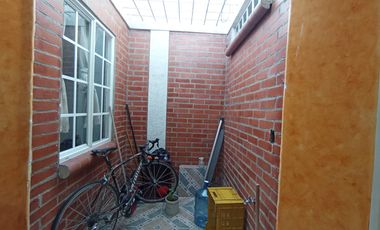 apartamento en venta en urb. las flores. Cod V120003