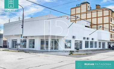 #AlquilerRUKAN | Local Comercial de 963 m2. | Av. FAGNANO y LAVALLE | Caleta Olivia.-