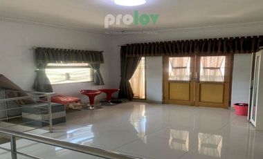 Rumah Mewah 2 Lantai di Komplek Griya Caraka Arcamanik Kota Bandung Dekat SPORT JABAR