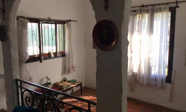Venta de Casa 4 AMBIENTES, Ituzaingó.