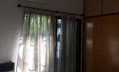 Venta de Casa 4 AMBIENTES, Ituzaingó.