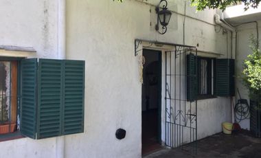 Venta de Casa 4 AMBIENTES, Ituzaingó.
