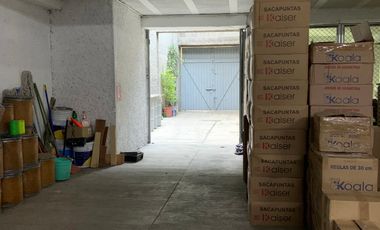 EXCELENTE OPORTUNIDAD !  BODEGA CON OFICINA O TERRENO PARA EDIFICIO EN VENTA EN LA POSTAL