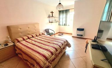 Chalet en venta en Castelar Sur