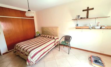 Chalet en venta en Castelar Sur