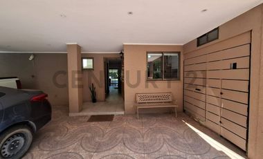 CASA EN VENTA, 4 DORMITORIOS 4 BAÑOS, COLINA