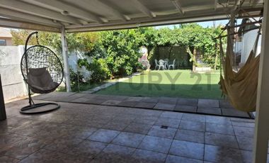 CASA EN VENTA, 4 DORMITORIOS 4 BAÑOS, COLINA