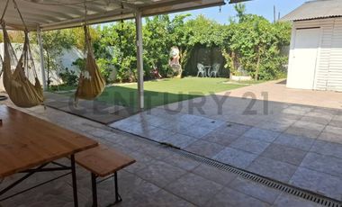 CASA EN VENTA, 4 DORMITORIOS 4 BAÑOS, COLINA